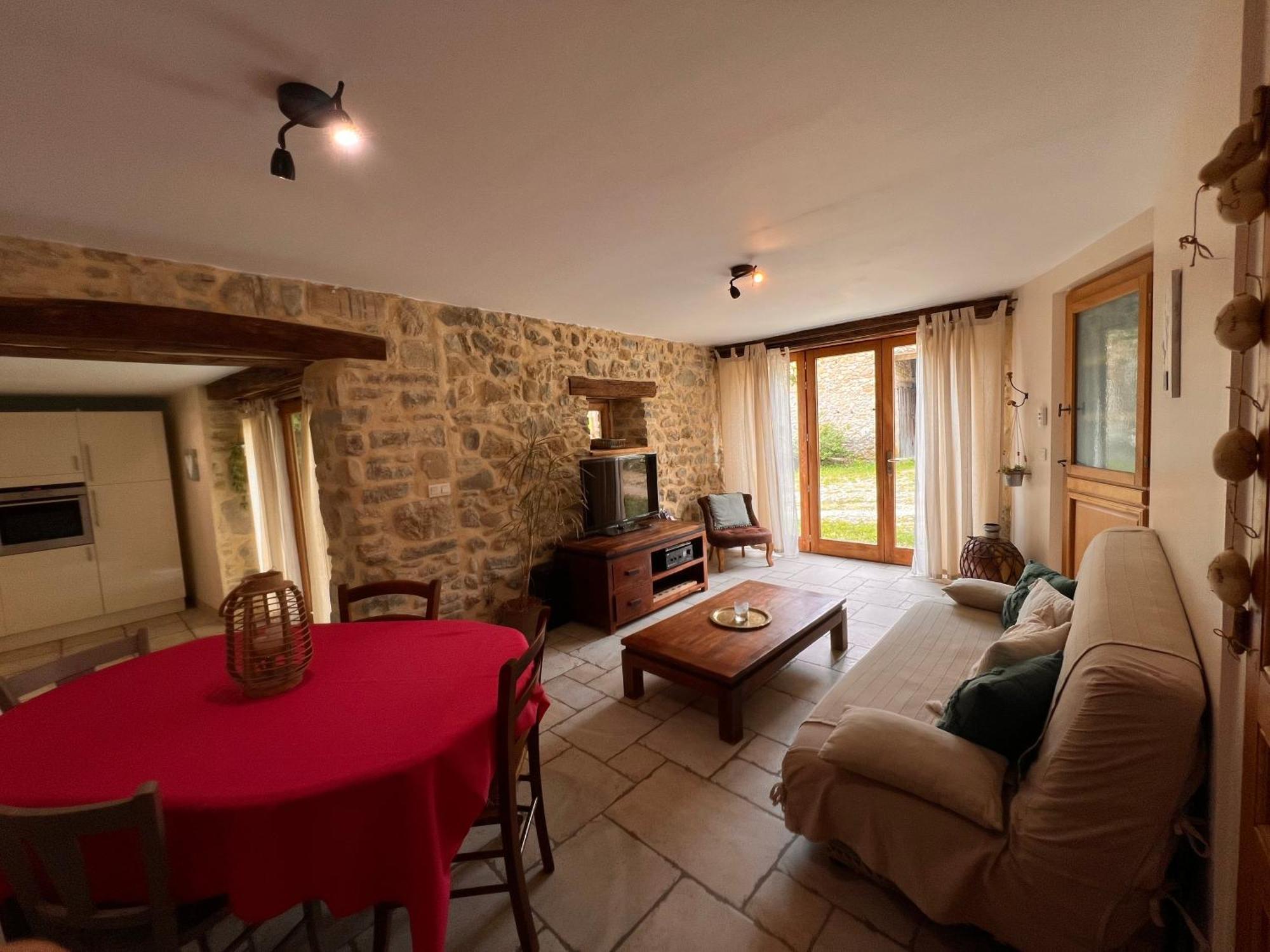 Gites Du Chateau D'Alencon Le Pegue Luaran gambar
