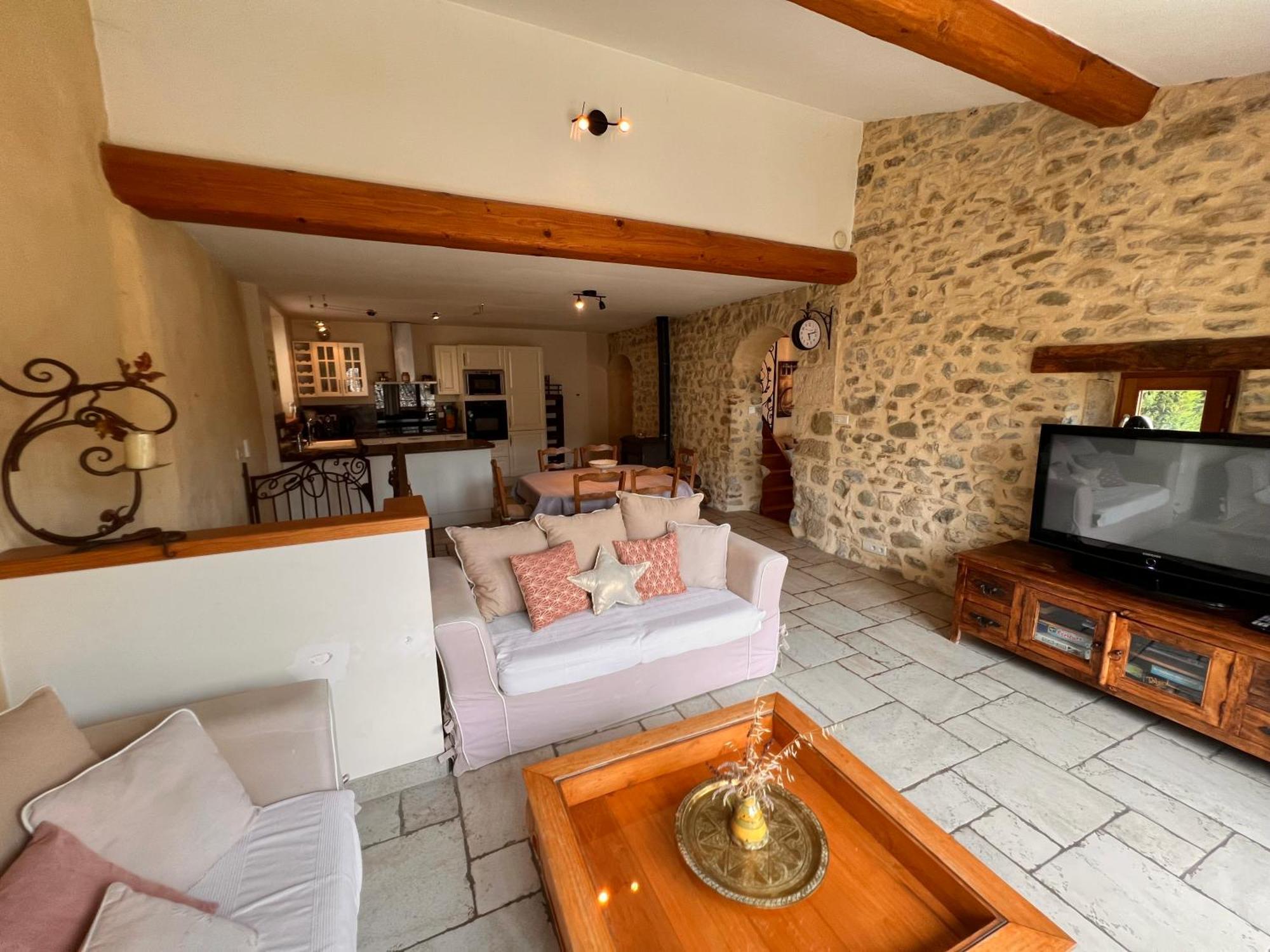 Gites Du Chateau D'Alencon Le Pegue Luaran gambar